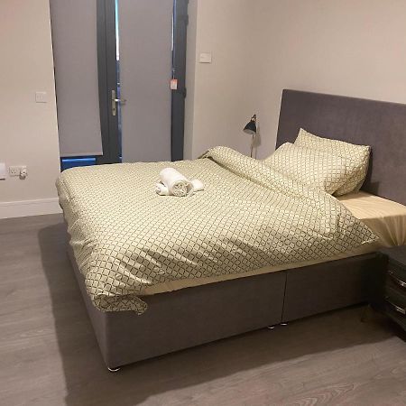 A Private Room,A Private Bathroom 더블린 외부 사진